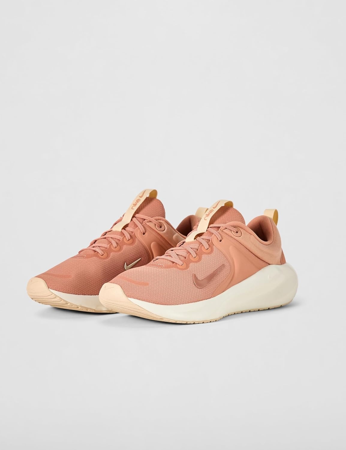 image:imageNike Womens inSeason Tr 14 TrainingWorkout Shoes CrossTraining ShoesRose GoldMetallic Rose GoldSoft Pearl