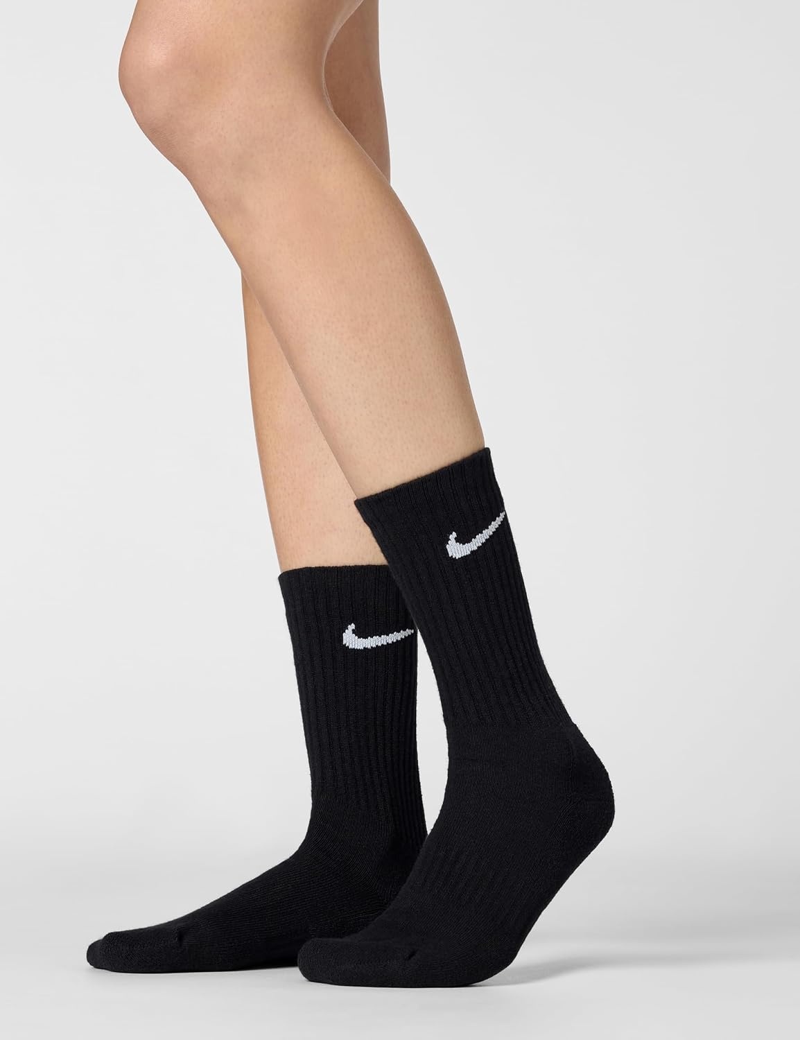 image:imageNike Unisex Adult Everyday Cushioned Training Crew Socks 6Pack Mens and WomensBlackWhite
