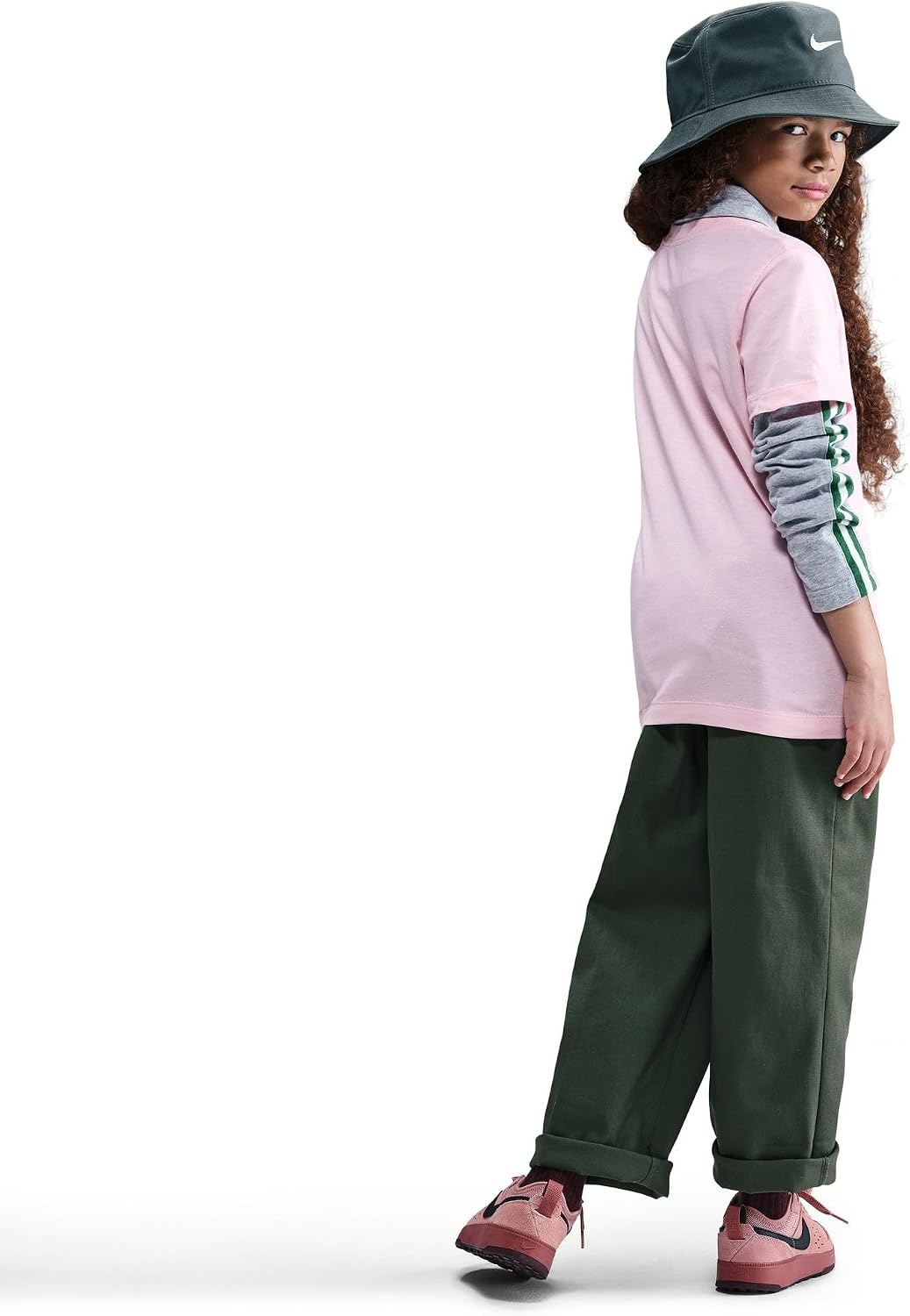 image:imageNike Unisex Big Kids Sportswear Club TShirt Boys and GirlsMedium Soft Pink