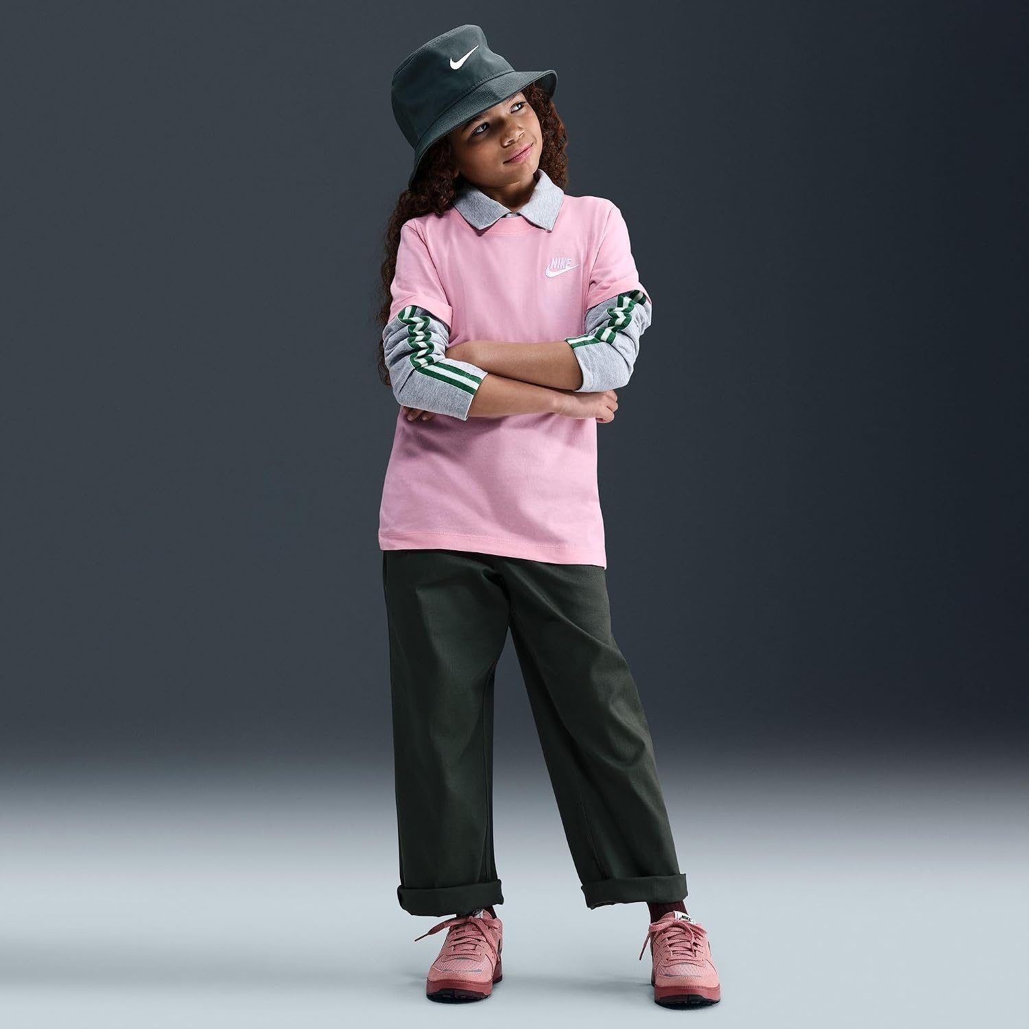 image:imageNike Unisex Big Kids Sportswear Club TShirt Boys and GirlsMedium Soft Pink