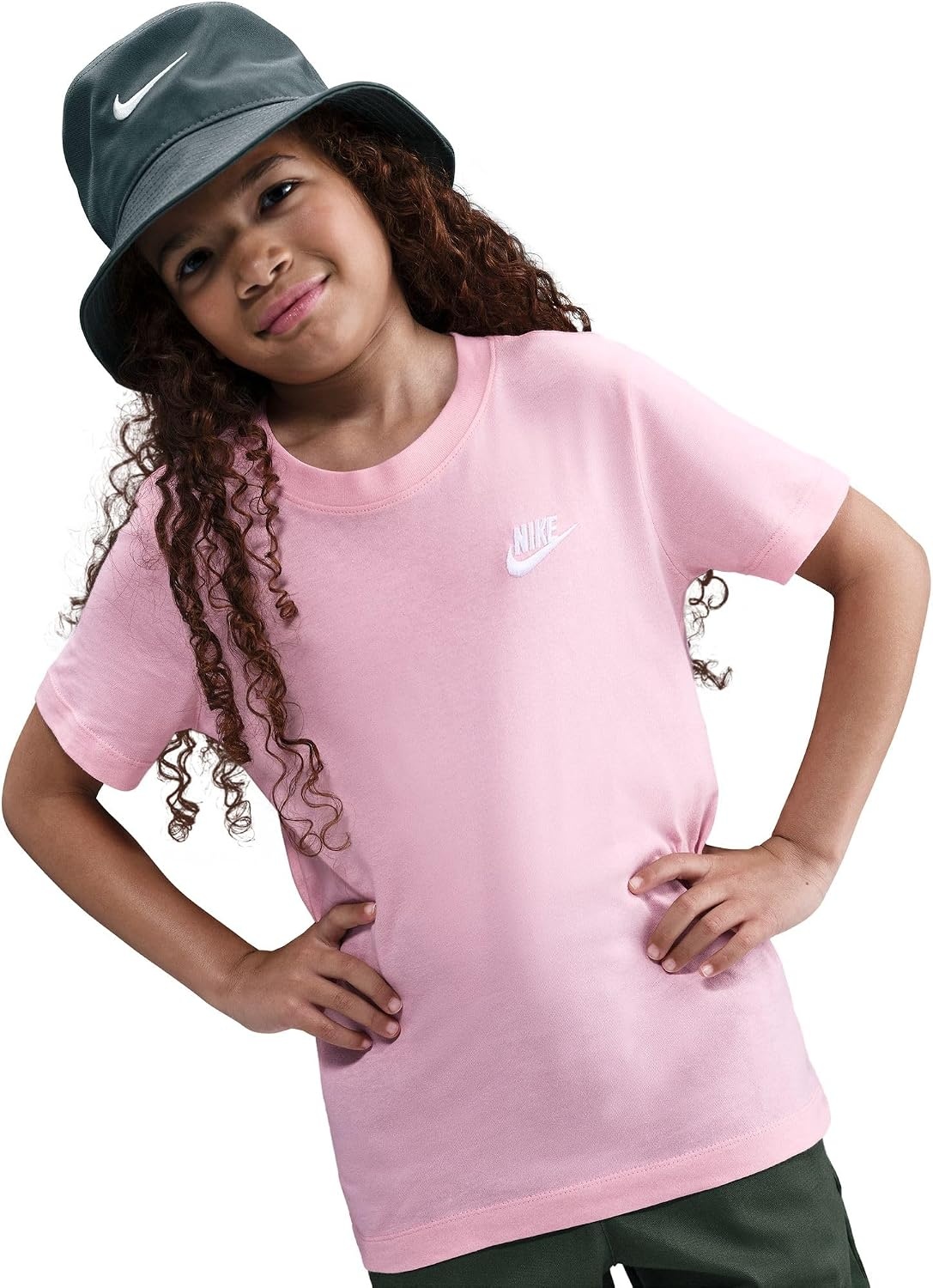 image:imageNike Unisex Big Kids Sportswear Club TShirt Boys and GirlsMedium Soft Pink