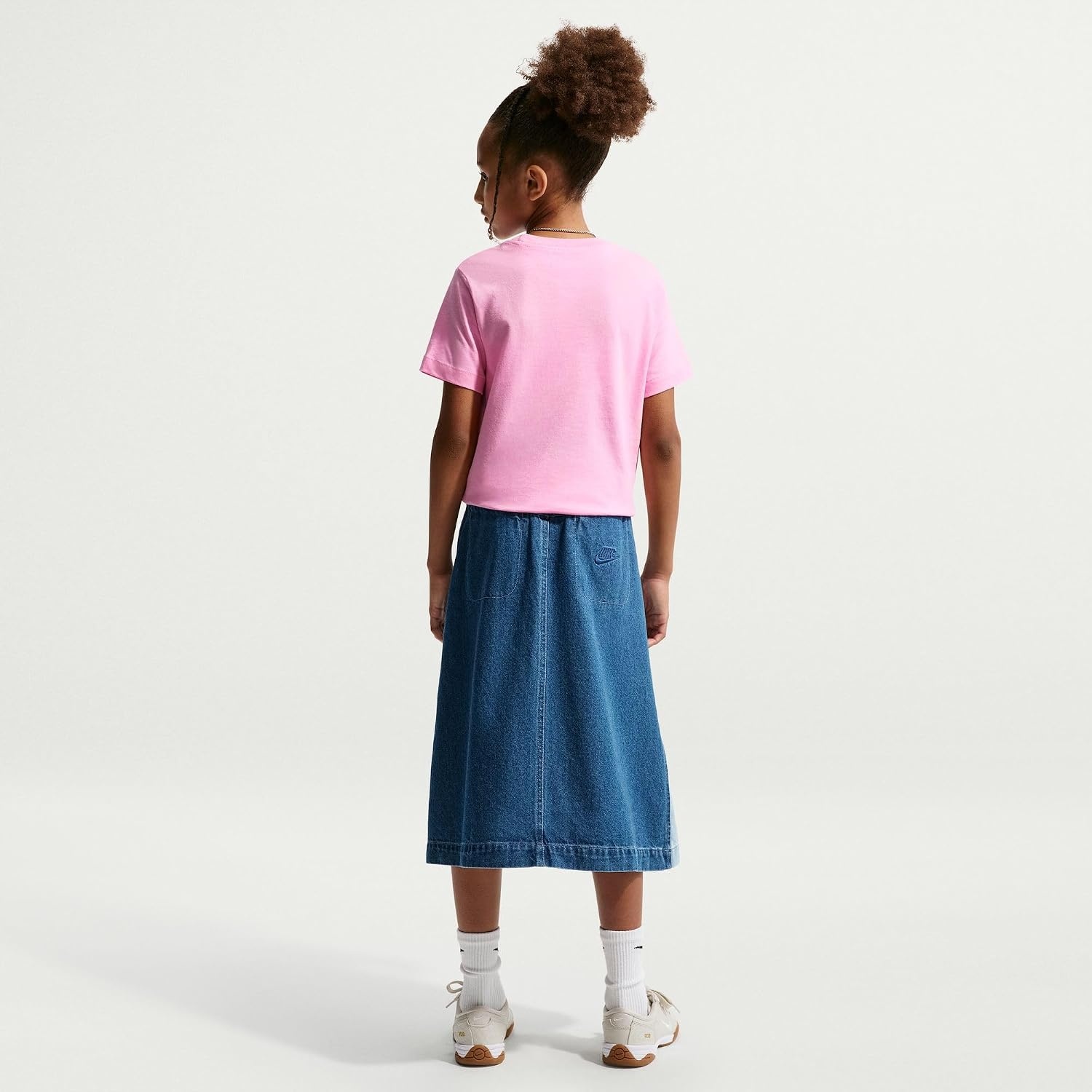 image:imageNike Unisex Big Kids Sportswear Club TShirt Boys and GirlsPink Rise