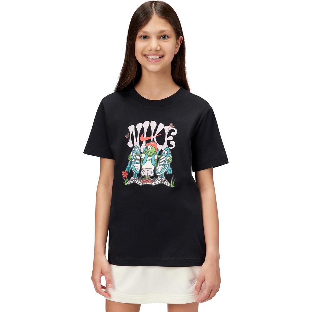 image:imageNike Unisex Big Kids Sportswear Club Summer Camp TShirt Boys and GirlsBlack