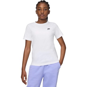 Nike Unisex Big Kids’ Sportswear Club T-Shirt – Boys and Girls(White/Black/Wolf Grey)