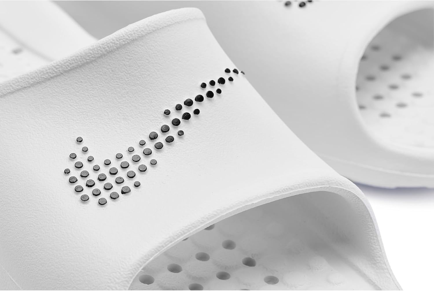 image:imageNike Mens Victori One Shower SlideWhiteBlackWhite