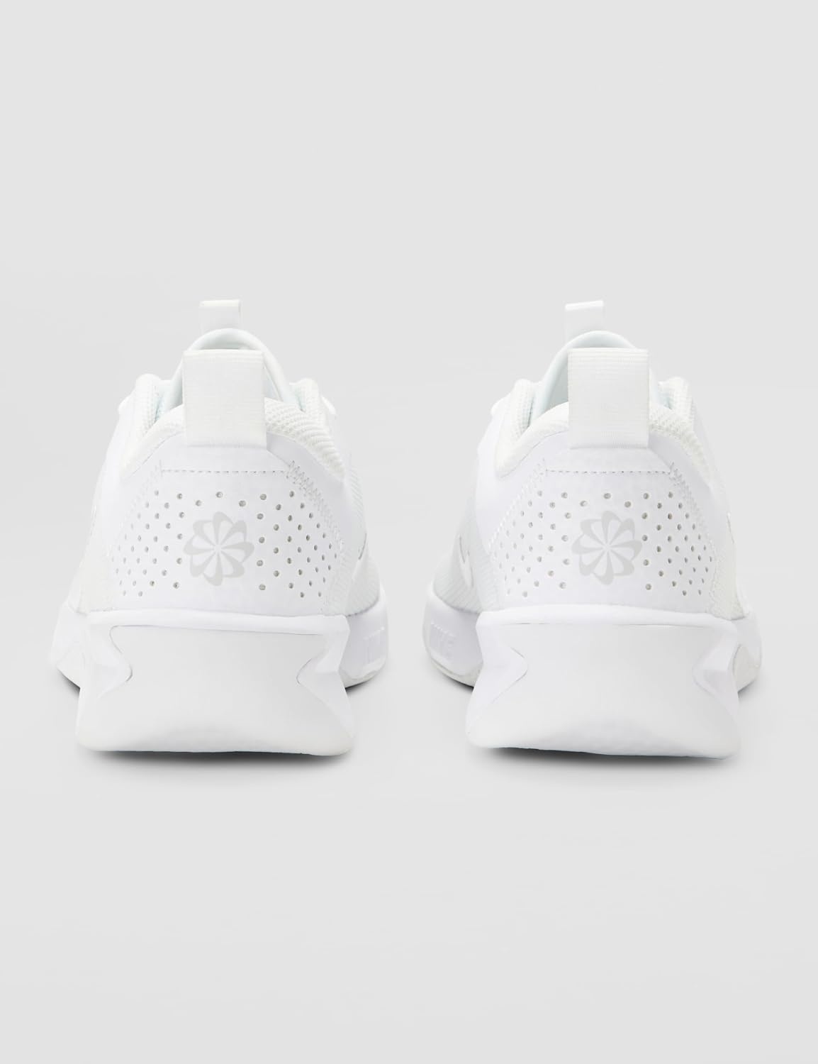 image:imageNike Unisex Kids MultiCourt Shoes Boys and Girls SneakersWhiteWhitePure Platinum
