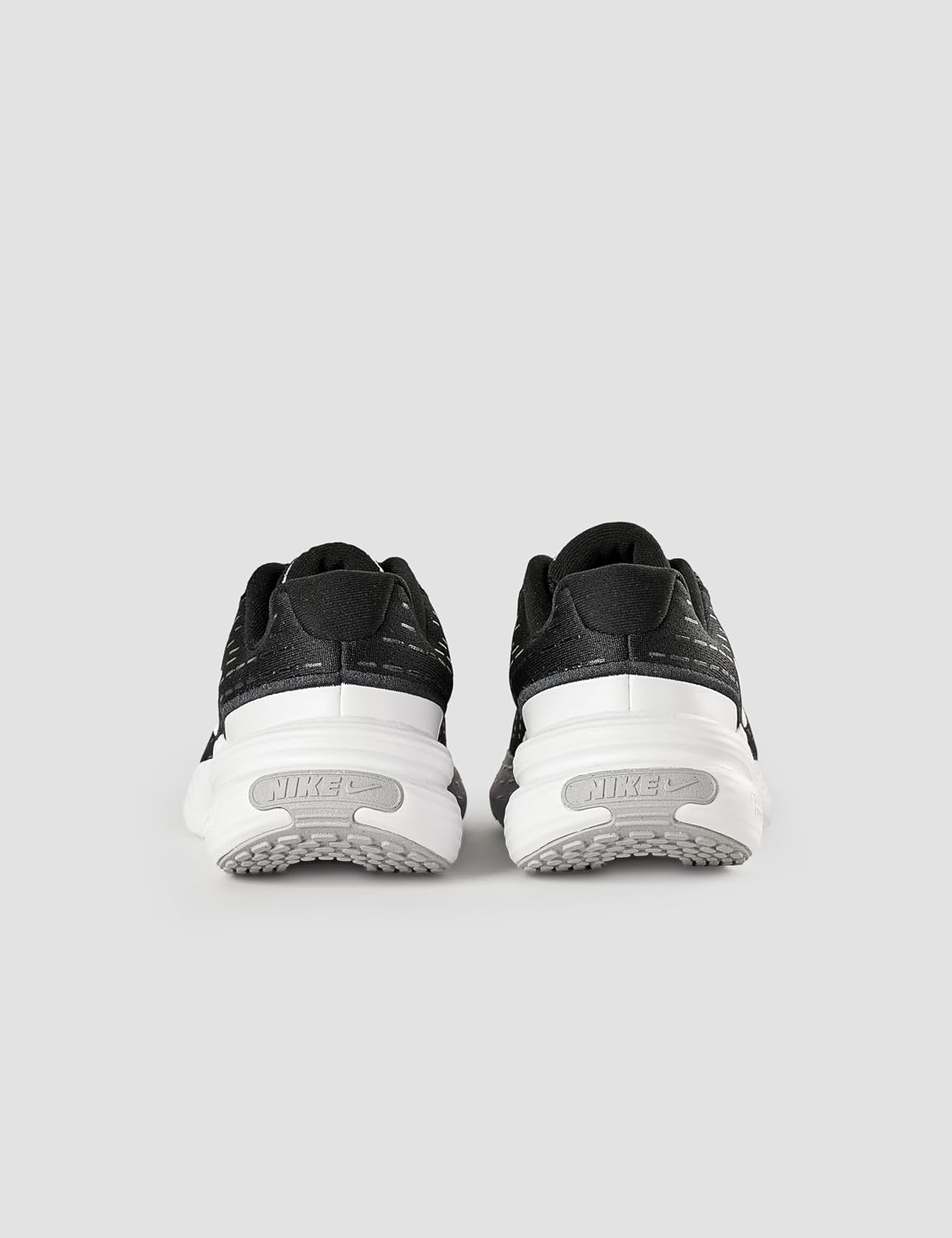 image:imageNike Unisex Kids Uplift SC Shoes Boys and Girls SneakersBlackWhite