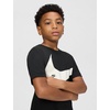 Nike Unisex Big Kids’ Sportswear Club Energy T-Shirt (Large Swoosh Logo) – Boys and Girls(Black)