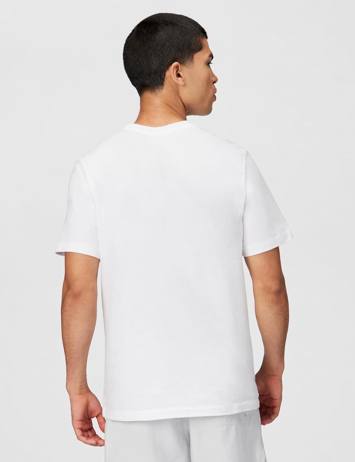 image:imageNike Mens Logo Sportswear TShirtWhiteMetallic Silver
