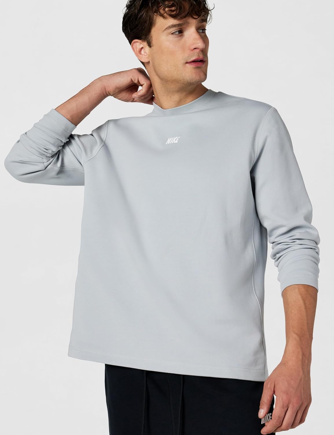 image:imageNike Mens Sportswear Club LongSleeve Varsity CrewLight Smoke GreyWhite