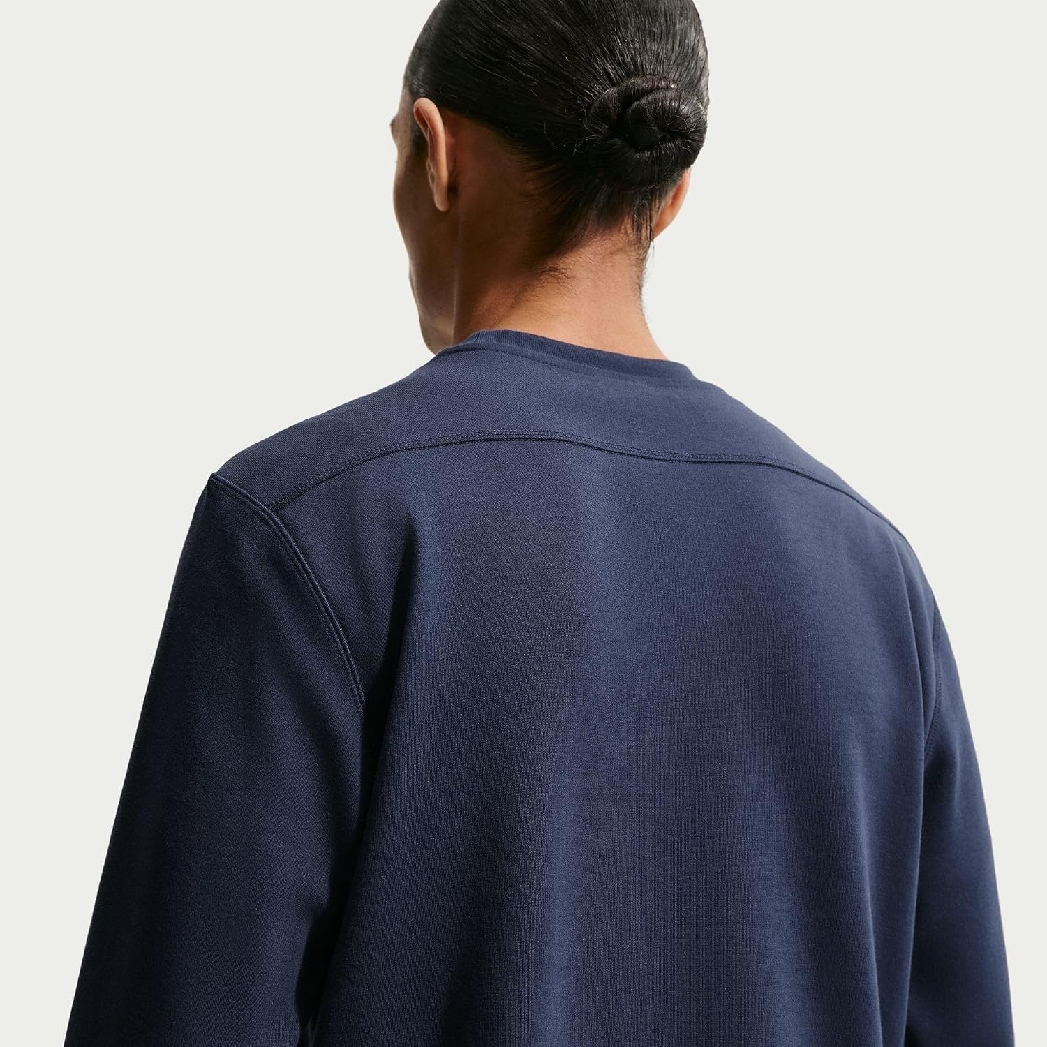 image:imageNike Mens Sportswear Club LongSleeve Varsity CrewObsidianWhite