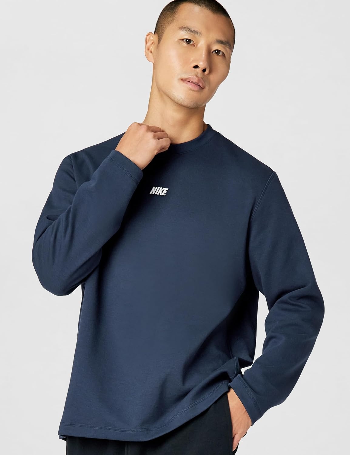 image:imageNike Mens Sportswear Club LongSleeve Varsity CrewObsidianWhite
