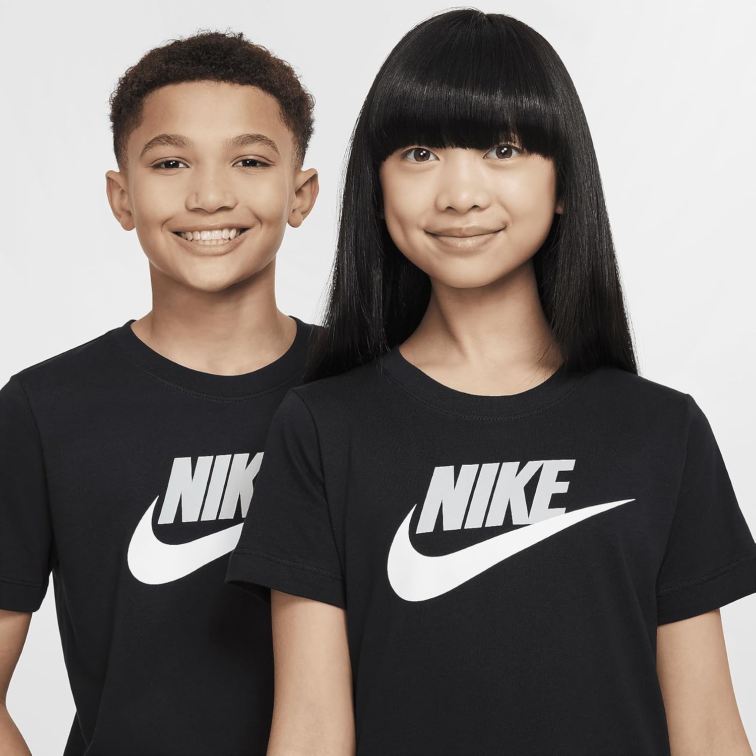 image:imageNike Unisex Big Kids Sportswear Club TShirt Large Swoosh Logo Boys and GirlsBlack