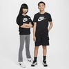 Nike Unisex Big Kids’ Sportswear Club T-Shirt (Large Swoosh Logo) – Boys and Girls(Black)