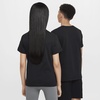 Nike Unisex Big Kids’ Sportswear Club T-Shirt (Large Swoosh Logo) – Boys and Girls(Black)