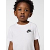Nike Unisex Big Kids’ Sportswear Club T-Shirt (Large Swoosh Logo) – Boys and Girls(White)