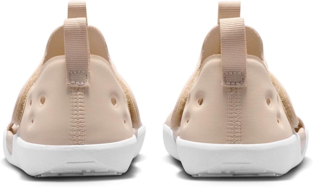 image:imageNike Unisex Kids Sunray Protect 4 Sandals Boys Girls Toddlers amp Baby ShoesSanddriftWhite