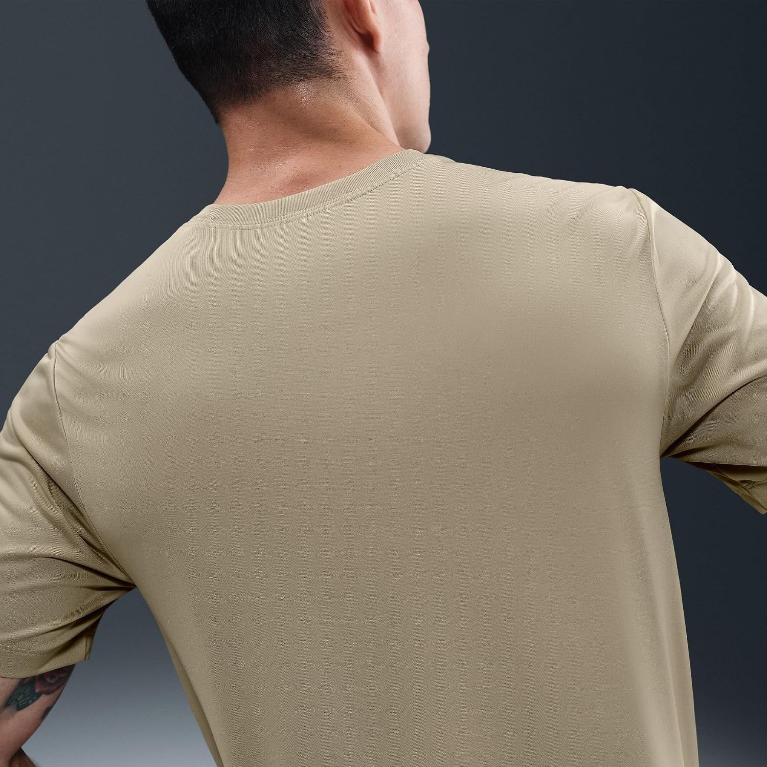 image:imageNike Mens DriFIT Legend Fitness TShirtDesert KhakiBlack