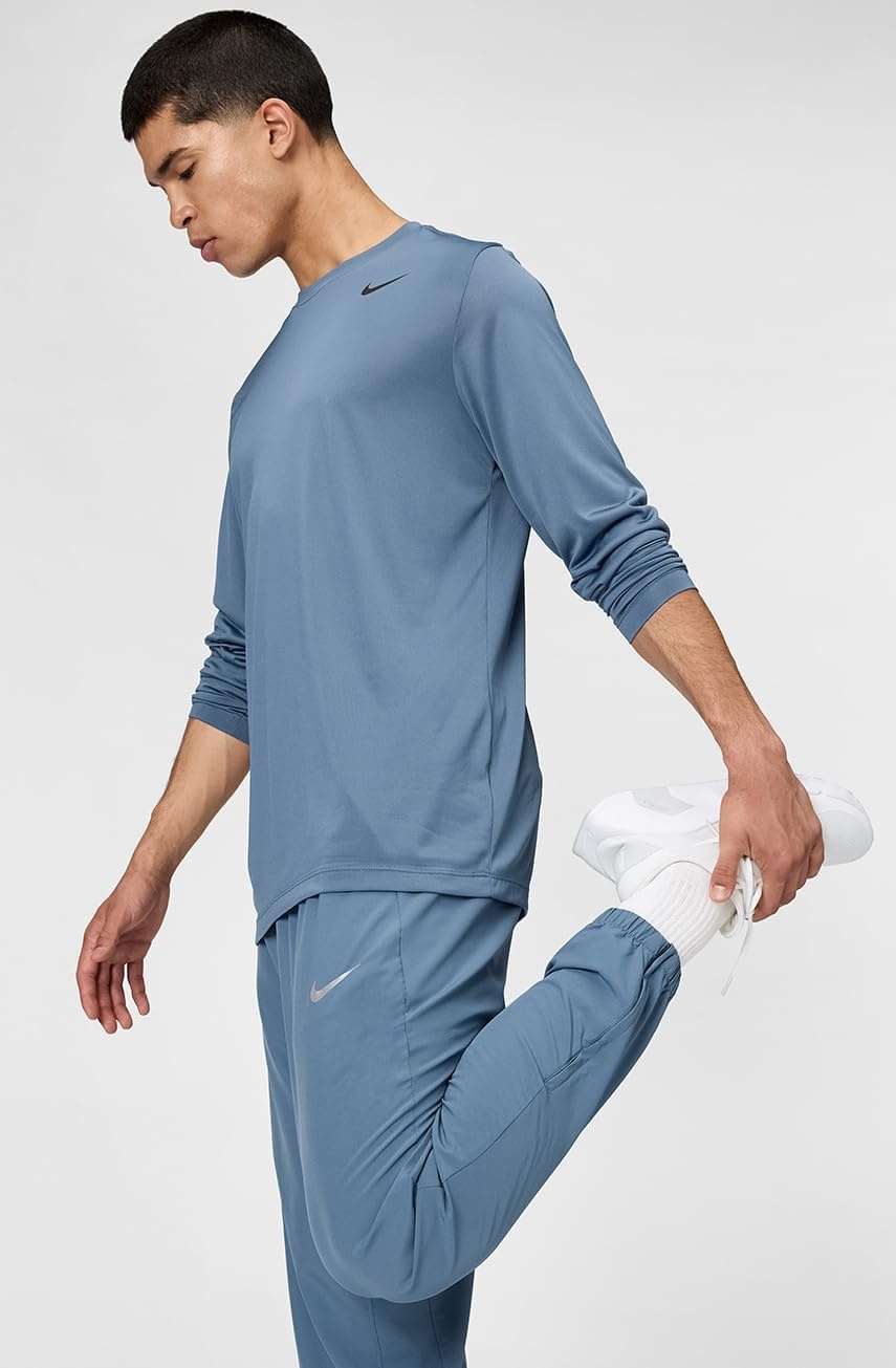 image:imageNike Mens Form DriFIT Tapered Versatile PantsDiffused BlueBlackReflective Silver