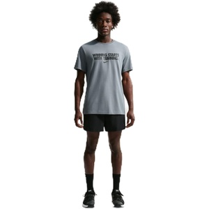 Nike Men’s Dri-fit ‘Winning’ Graphic T-Shirt(Smoke Grey/Black)