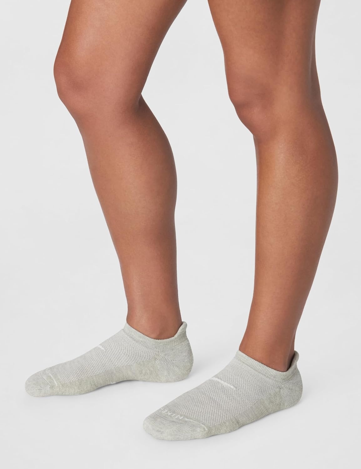 image:imageNike Unisex Adult Everyday Elevated NoShow Socks 3Pack Mens amp WomensWhiteGrey HeatherBlack