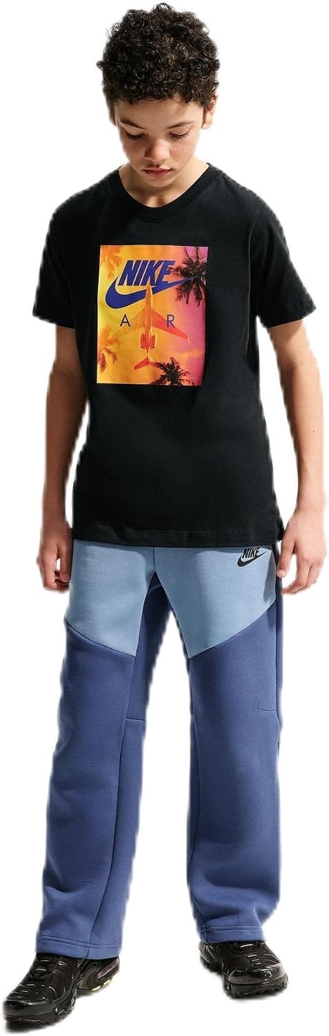 image:imageNike Unisex Big Kids Sportswear Club Photo Graphic TShirt Boys amp GirlsBlack
