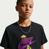 Nike Big Kids’ Sportswear Club Graphic T-Shirt Large Swoosh – Boys Girls(Black/(Alien))