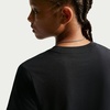 Nike Big Kids’ Sportswear Club Graphic T-Shirt Large Swoosh – Boys Girls(Black/(Alien))