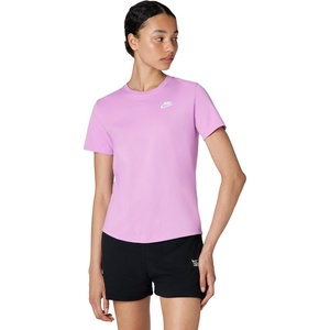 Nike Women’s Sportswear Club Essentials T-Shirt(Light Magenta)