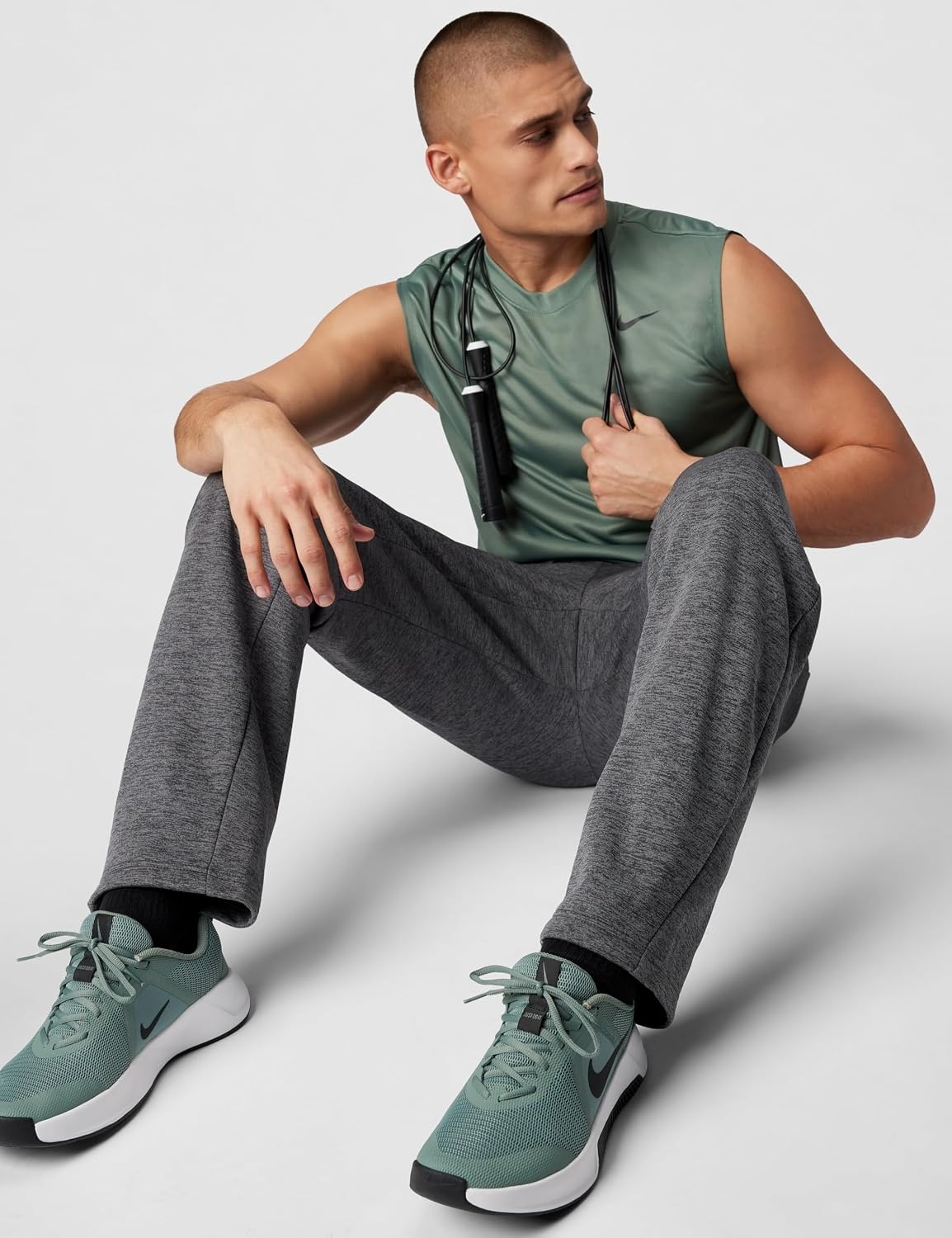 image:imageNike Mens Therma Training PantsCharcoal HeathrBlack