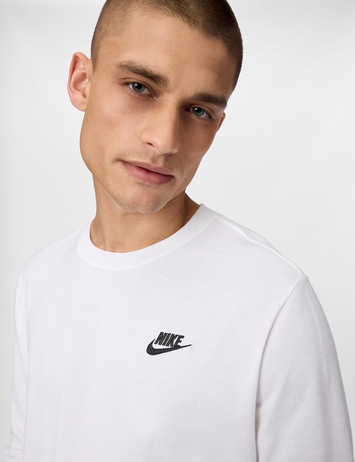 image:imageNike Mens Sportswear Club LongSleeve TShirtWhiteBlack