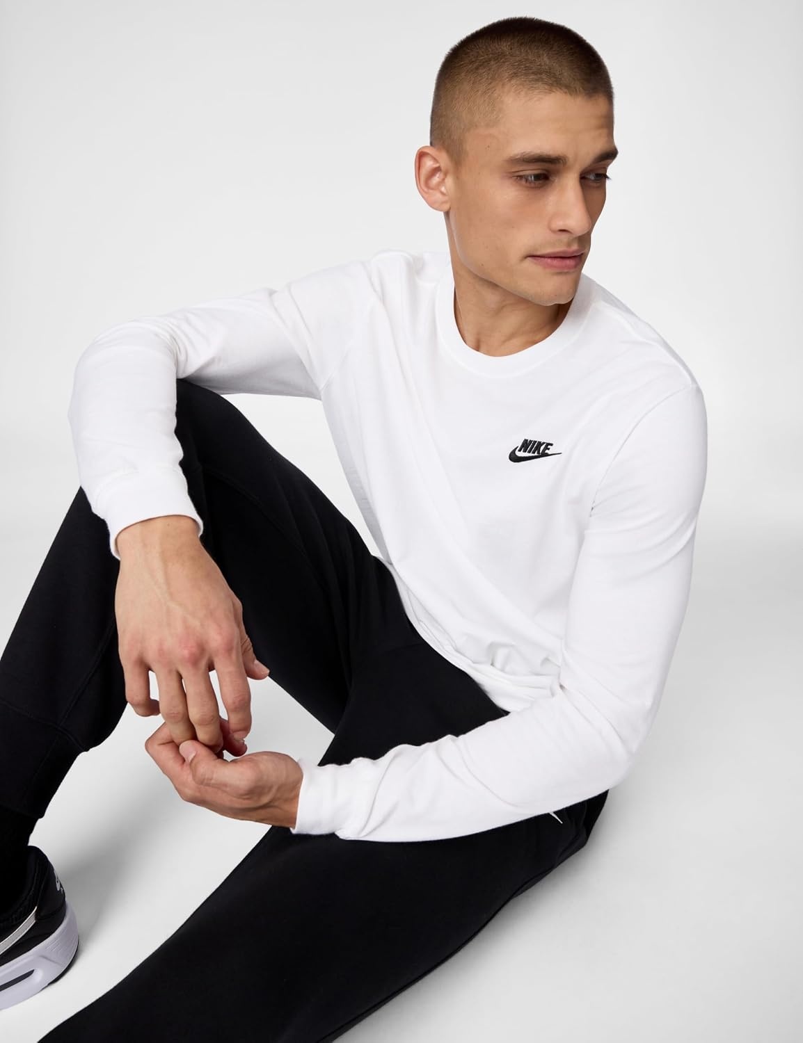 image:imageNike Mens Sportswear Club LongSleeve TShirtWhiteBlack
