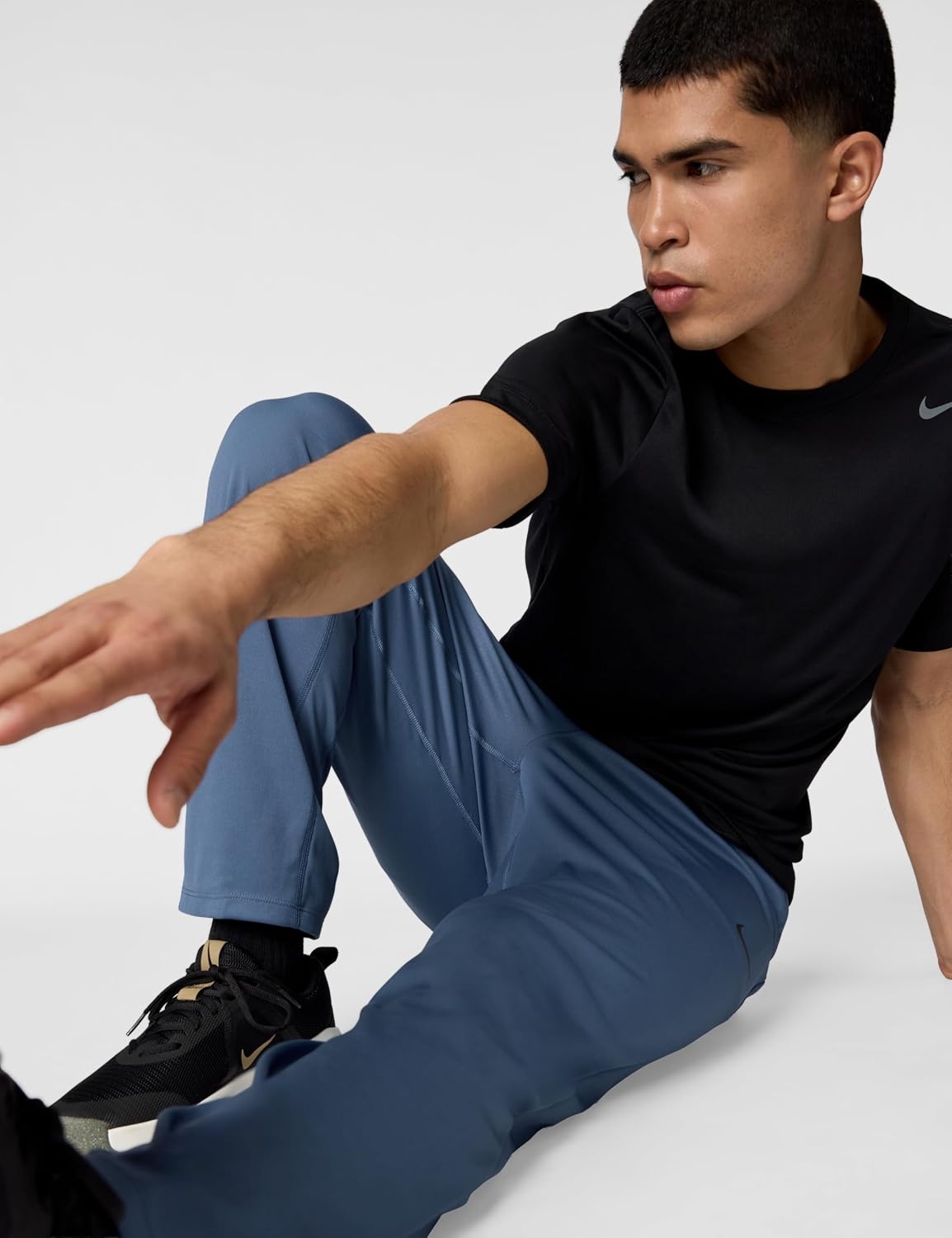 image:imageNike Mens Totality DriFIT Open Hem Versatile PantsDiffused BlueBlack