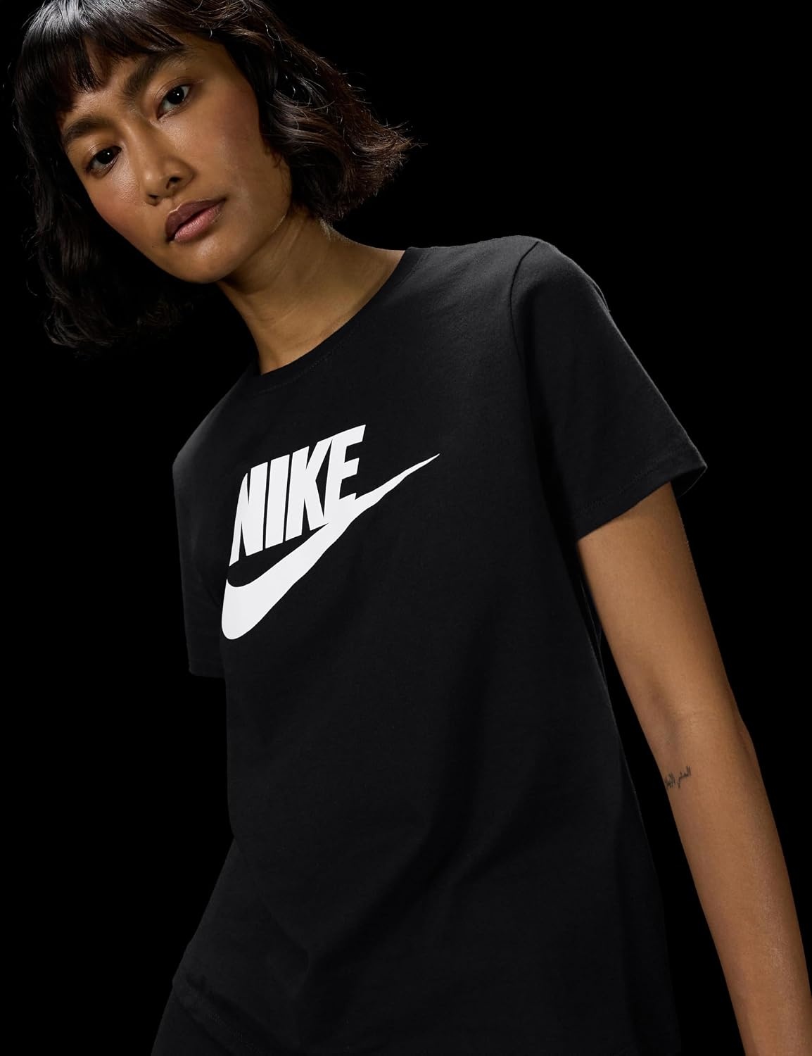image:imageNike Womens Sportswear Essentials Logo TShirtBlackWhite