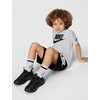 Nike Boys’ Sportswear Club 6″ Woven Shorts(Black)